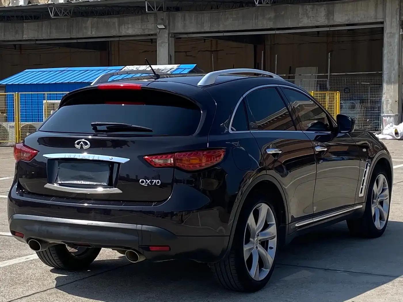 Infiniti QX70 2013 3.7L Standard Edition — миниатюра 7