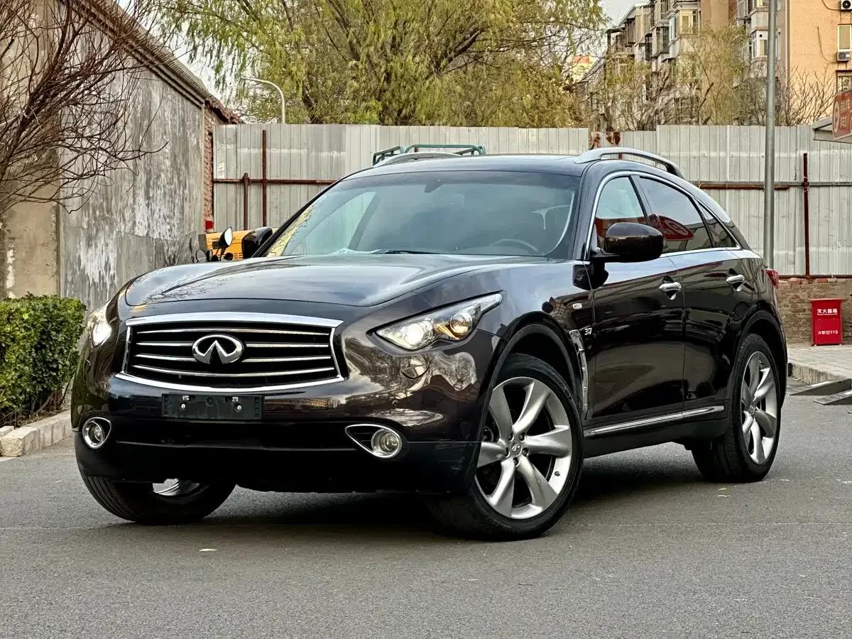 Infiniti QX70 2013 3.7L Standard Edition — миниатюра 1