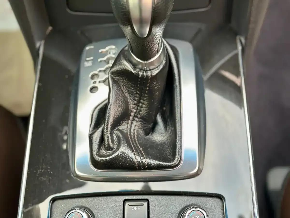 Infiniti QX70 2013 3.7L Standard Edition — миниатюра 16