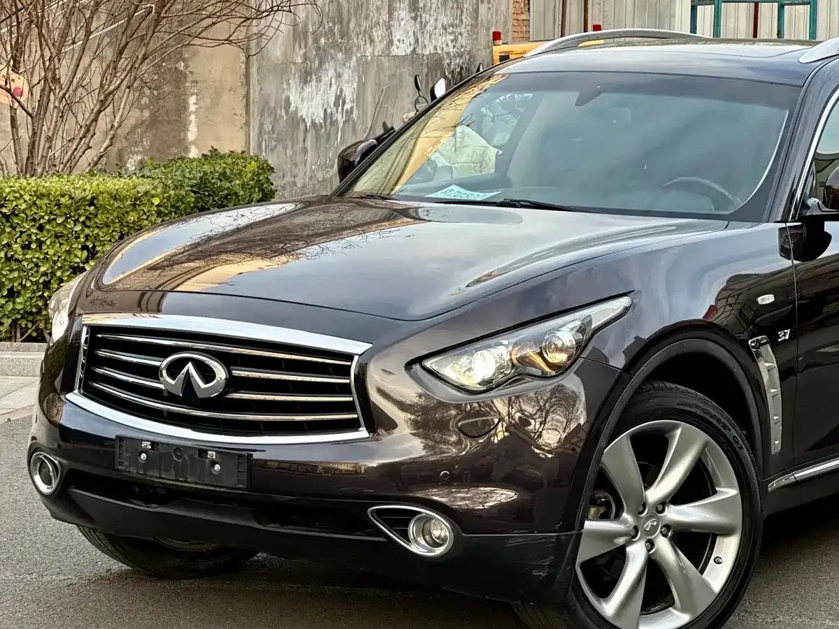 Infiniti QX70 2013 3.7L Standard Edition — миниатюра 4
