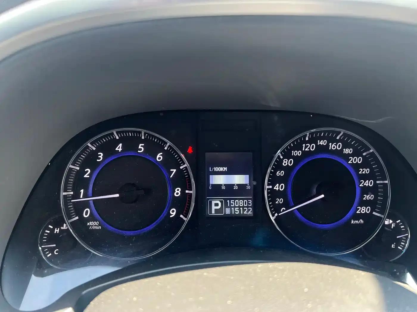 Infiniti QX70 2013 3.7L Standard Edition — миниатюра 14