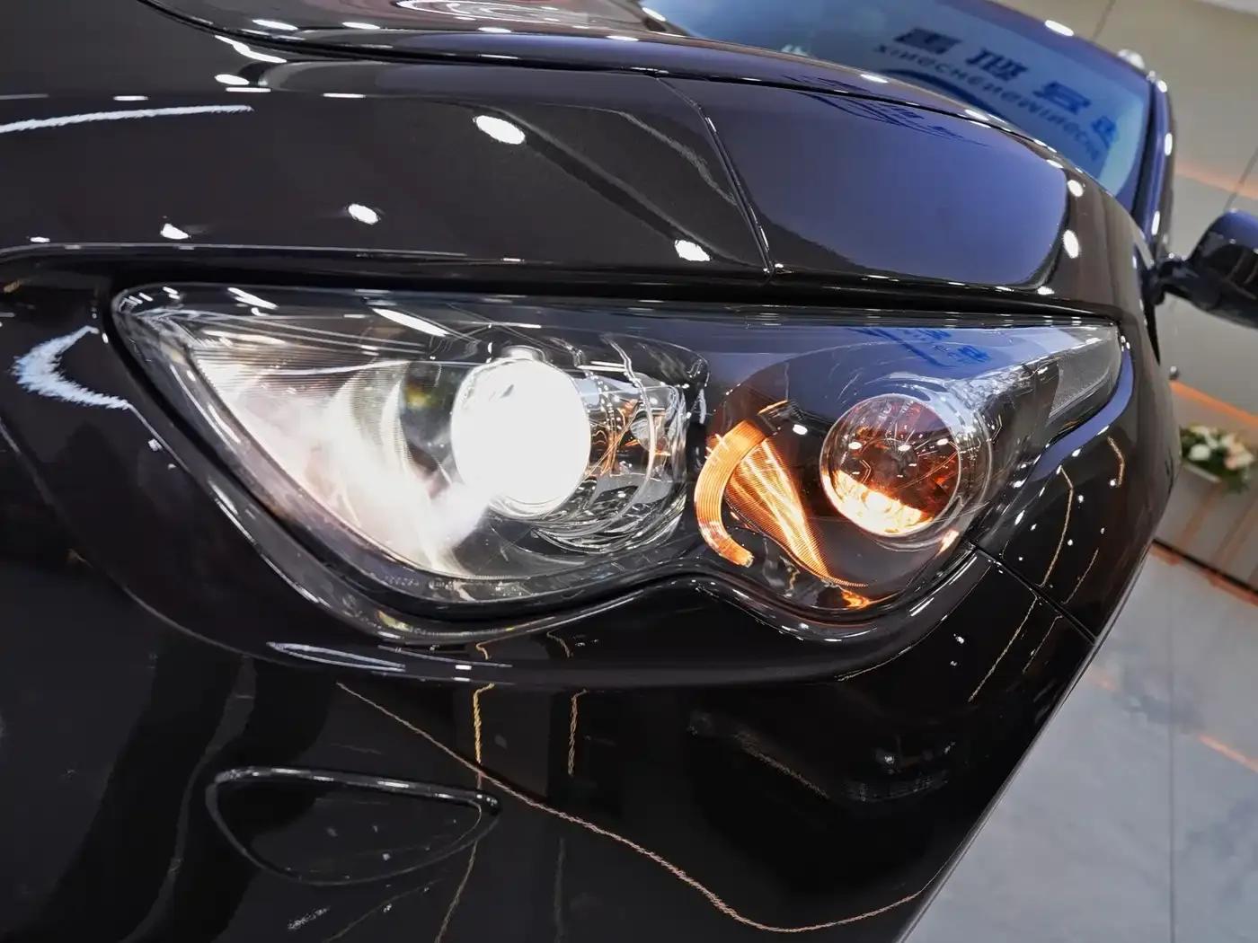 Infiniti QX70 2013 3.7L Standard Edition — миниатюра 15