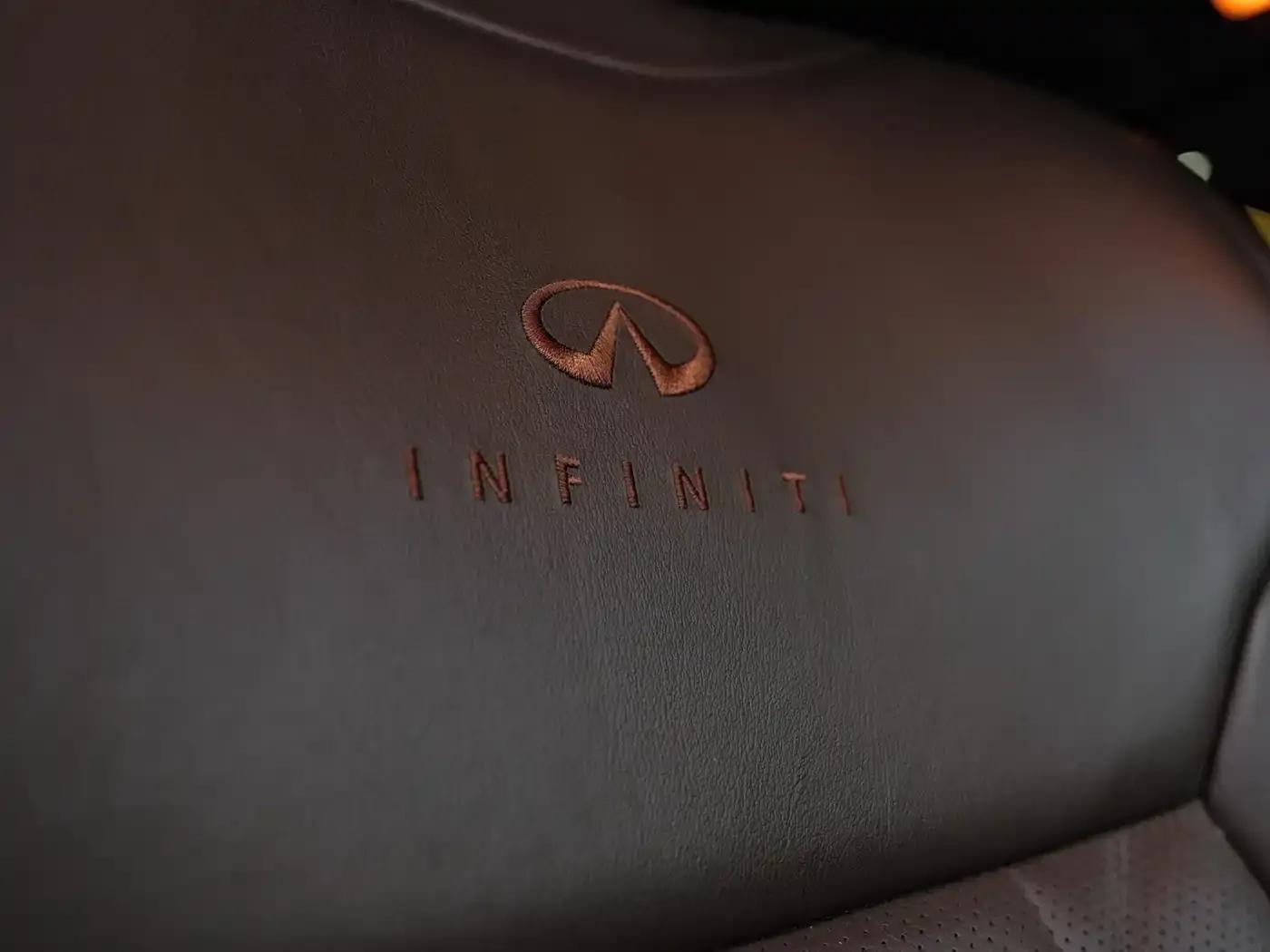 Infiniti QX70 2013 3.7L Standard Edition — миниатюра 22