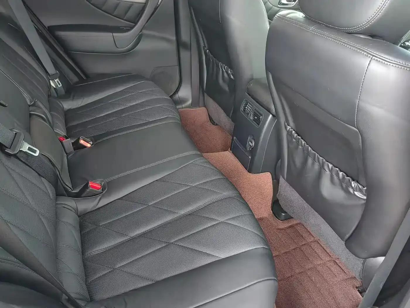 Infiniti QX70 2013 3.7L Super Edition — миниатюра 7