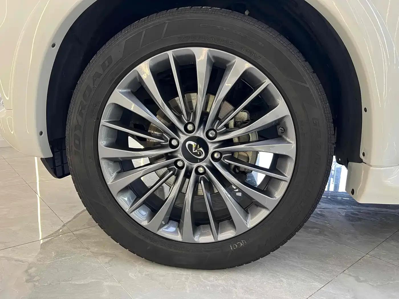 Infiniti QX80 2019 5.6L Middle East Edition — миниатюра 18