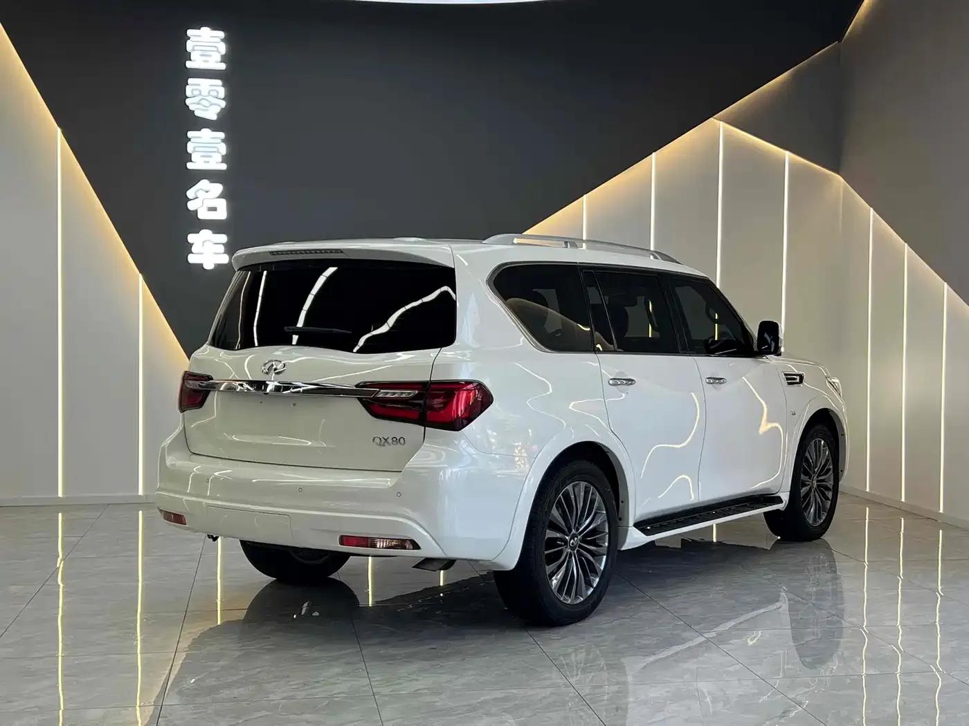 Infiniti QX80 2019 5.6L Middle East Edition — миниатюра 4