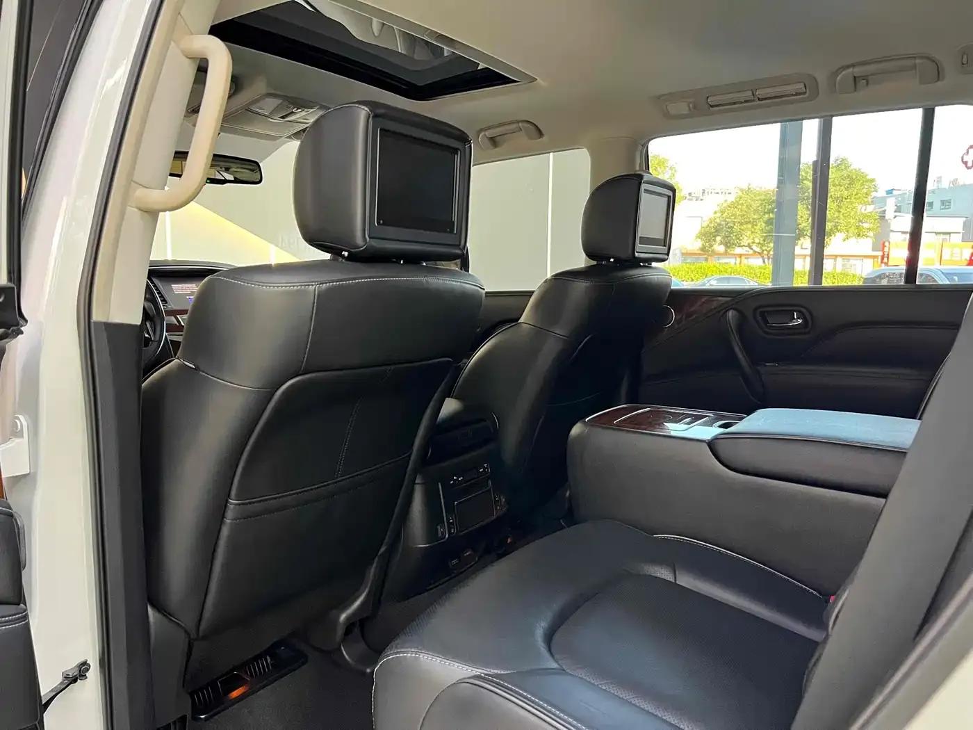 Infiniti QX80 2019 5.6L Middle East Edition — миниатюра 10
