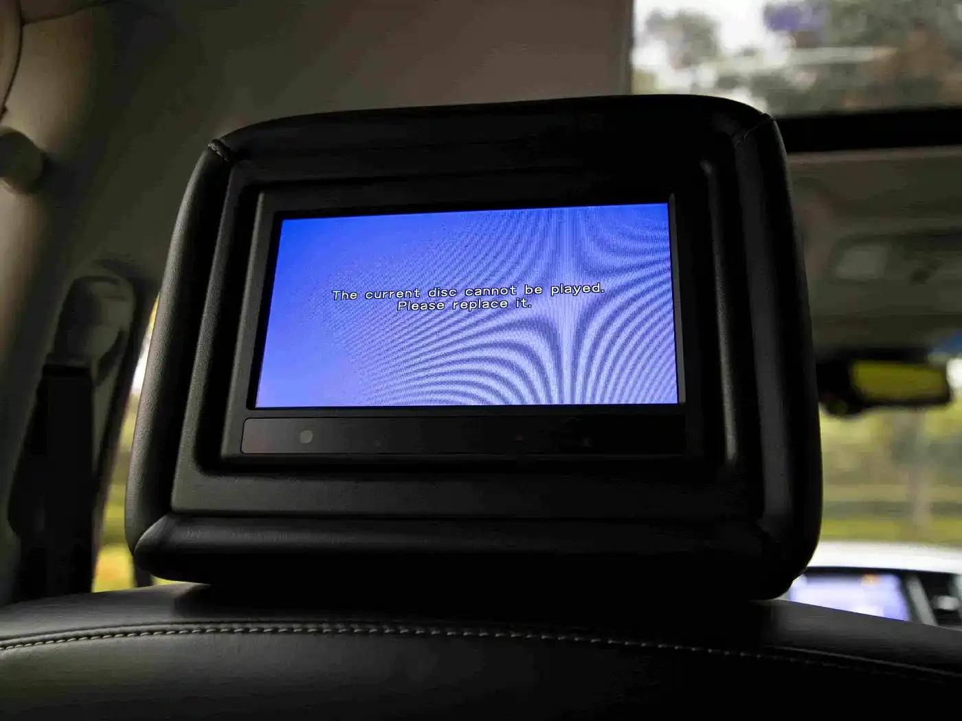 Infiniti QX80 2016 5.6L 4WD — миниатюра 23