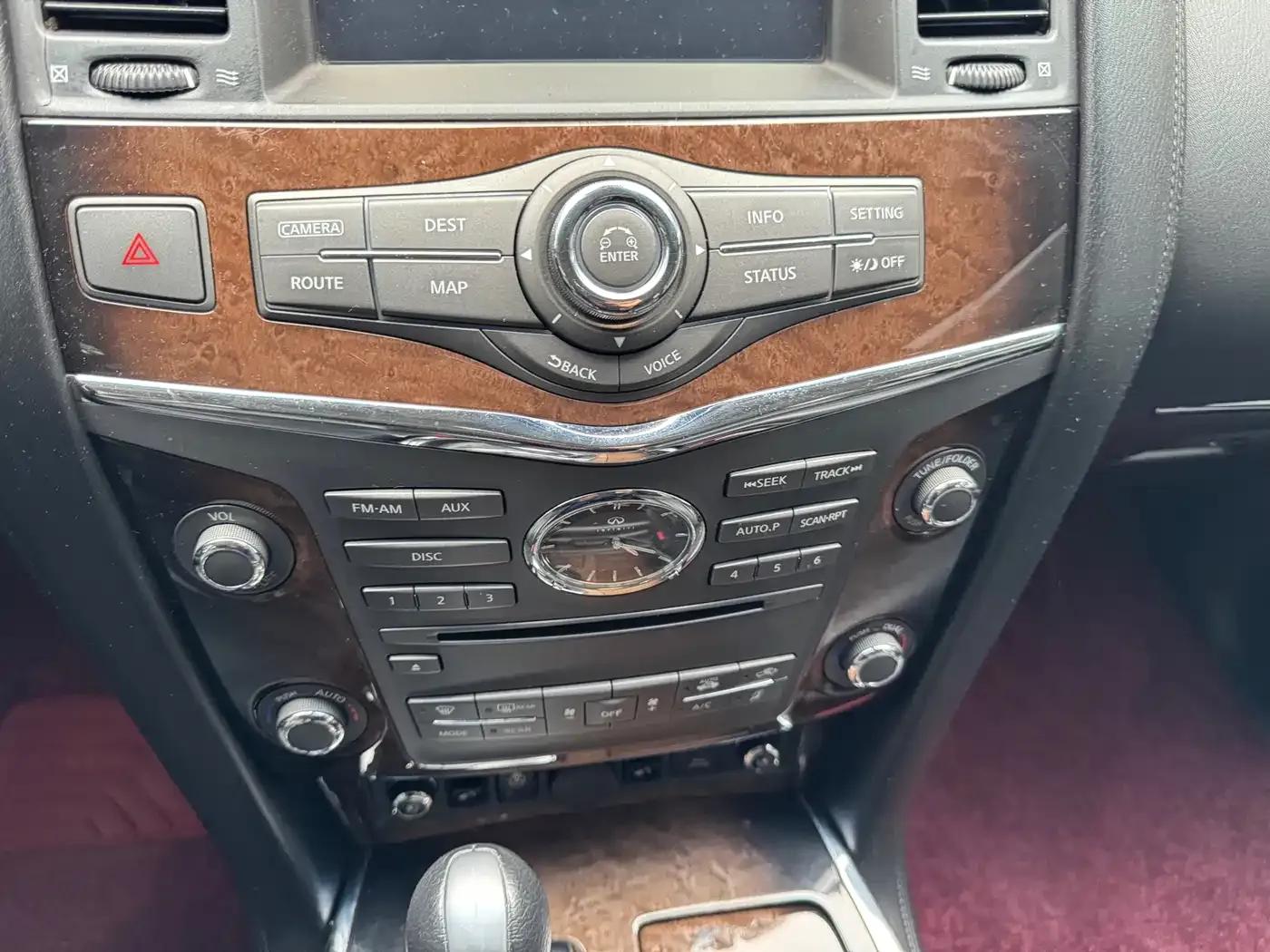 Infiniti QX80 2013 5.6L 4WD — миниатюра 17