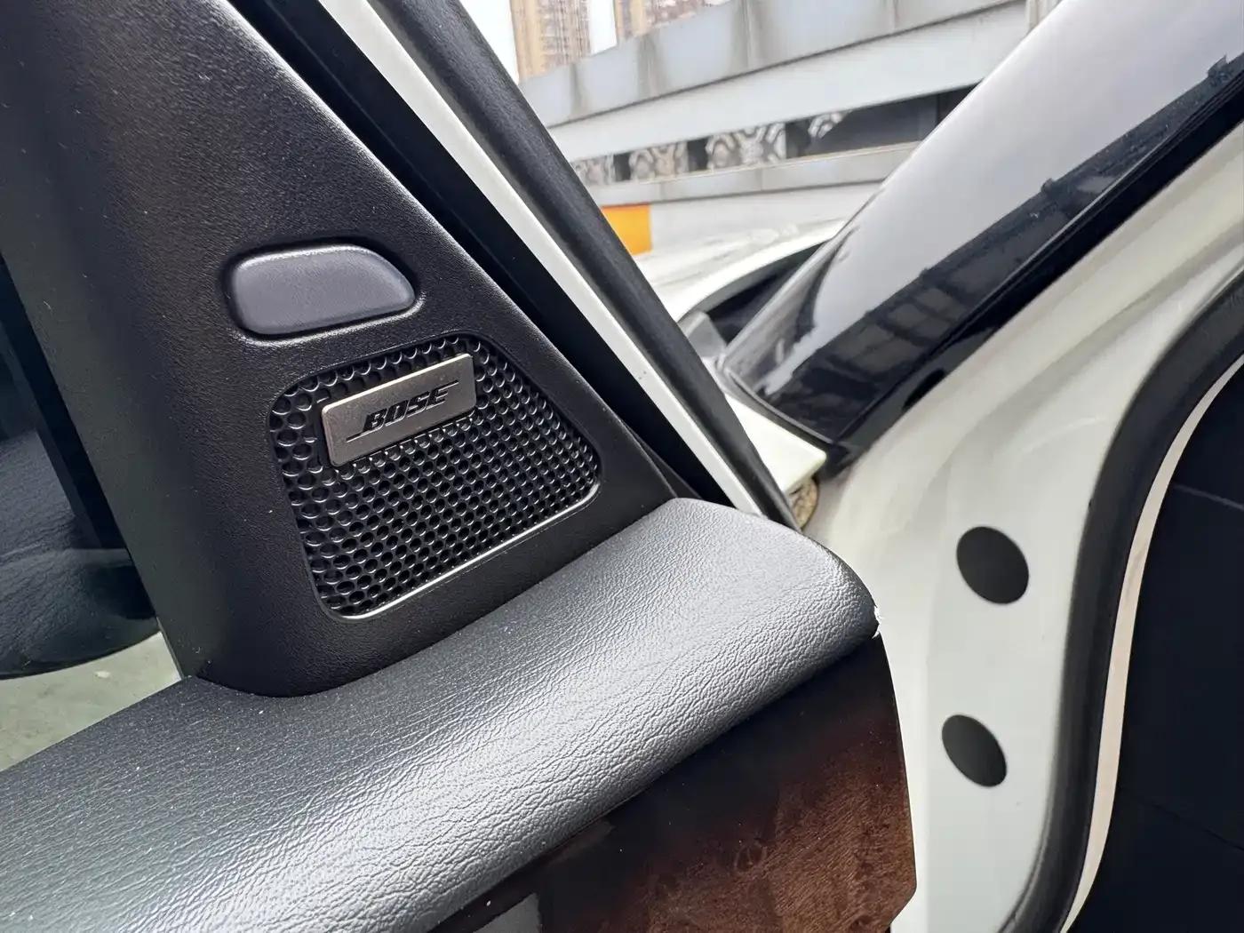 Infiniti QX80 2013 5.6L 4WD — миниатюра 4
