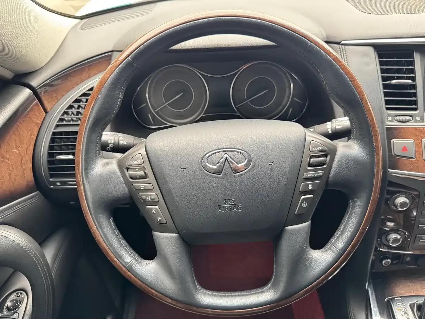 Infiniti QX80 2013 5.6L 4WD — миниатюра 9