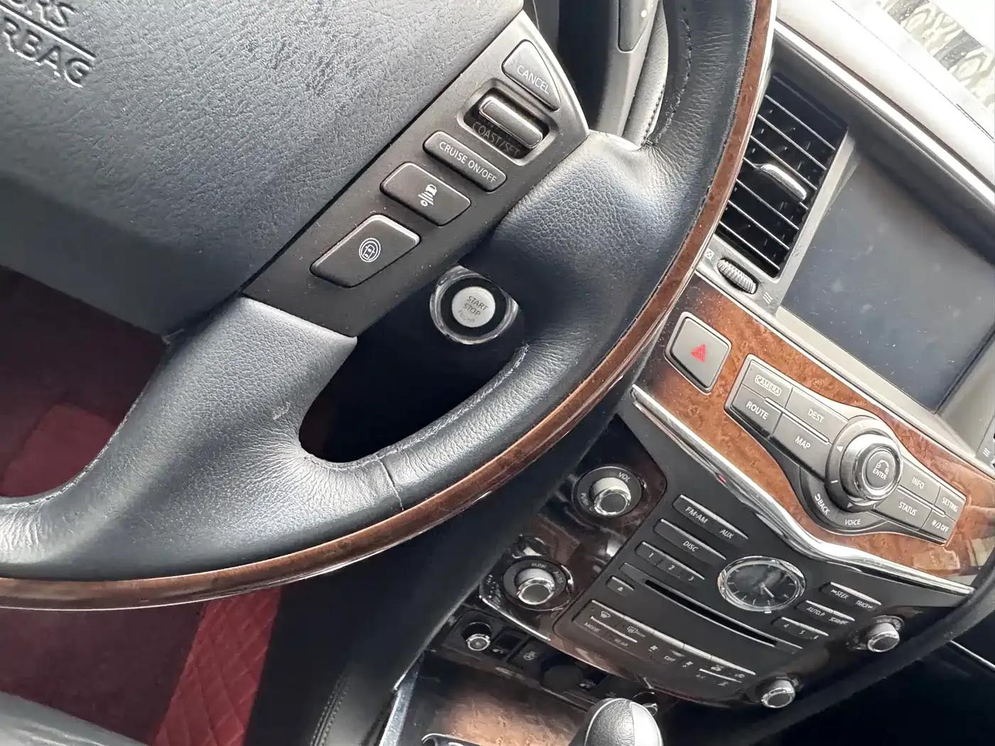 Infiniti QX80 2013 5.6L 4WD — миниатюра 10