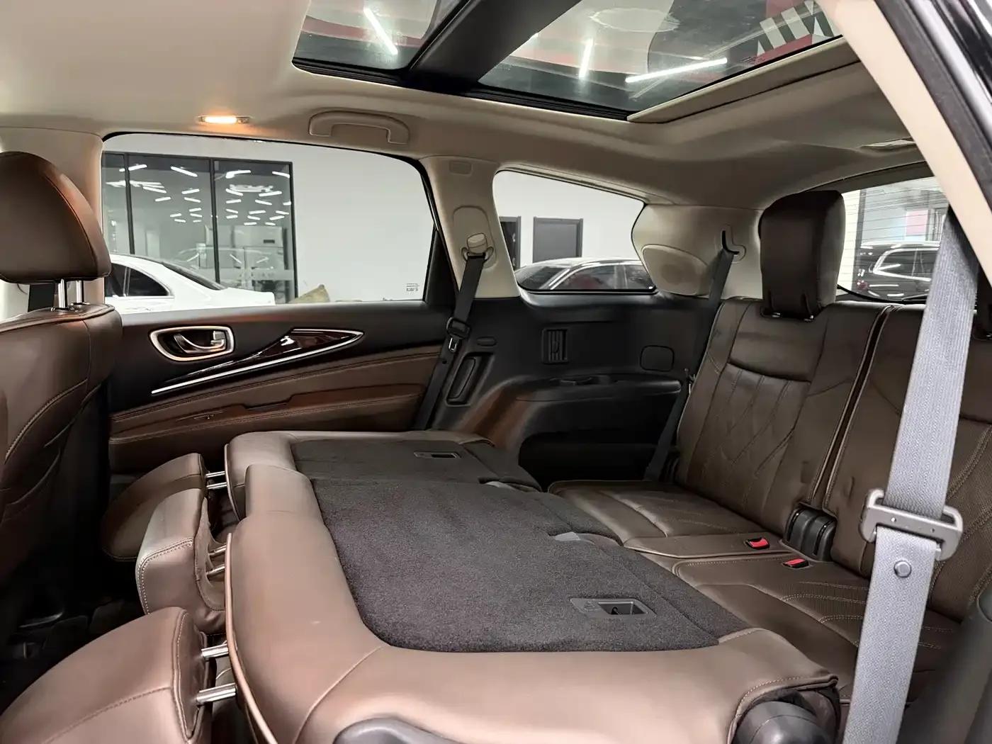 Infiniti JX 2013 JX35 2WD Excellence Edition — миниатюра 31