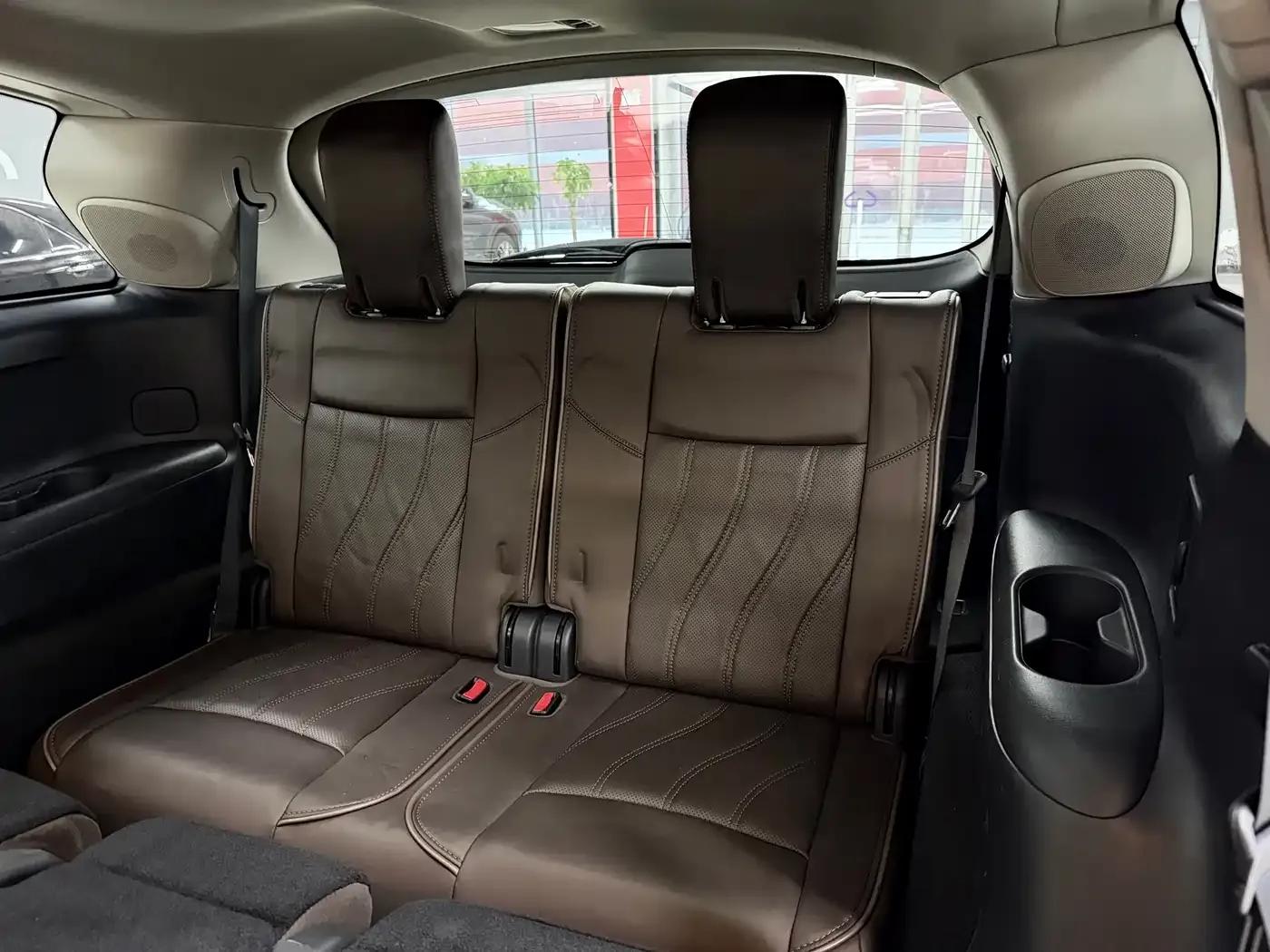 Infiniti JX 2013 JX35 2WD Excellence Edition — миниатюра 32
