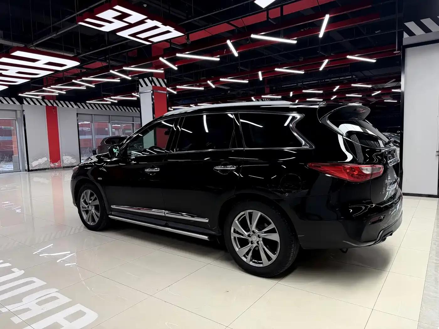 Infiniti JX 2013 JX35 2WD Excellence Edition — миниатюра 6