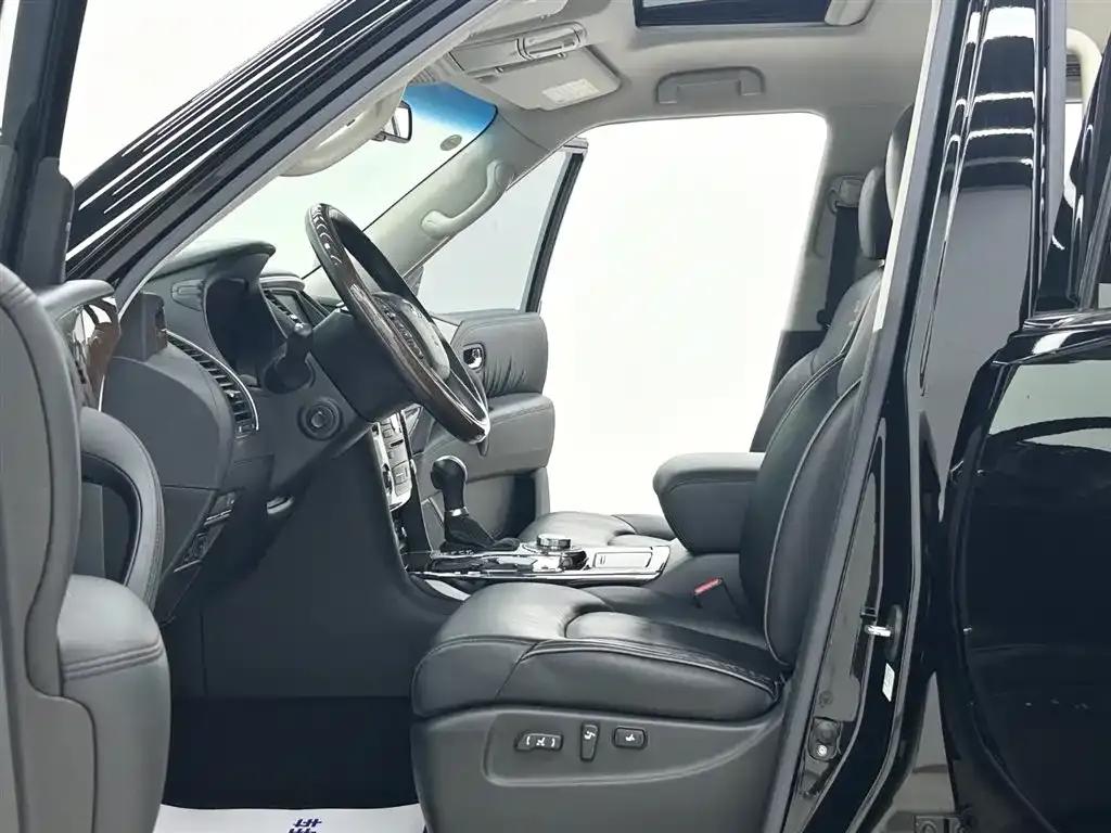 2011 Infiniti QX56 — миниатюра 5