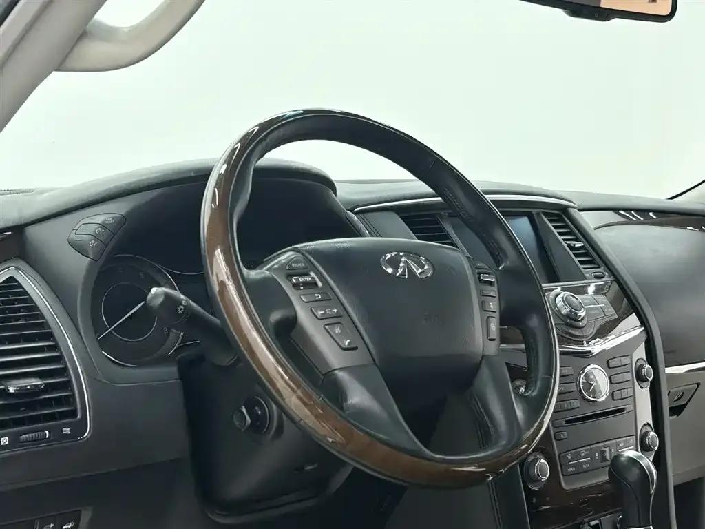 2011 Infiniti QX56 — миниатюра 8