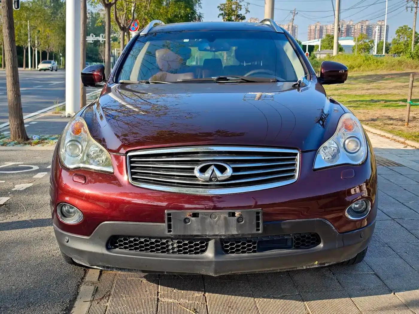 Infiniti EX 2011 EX25 Elegance Edition — миниатюра 2