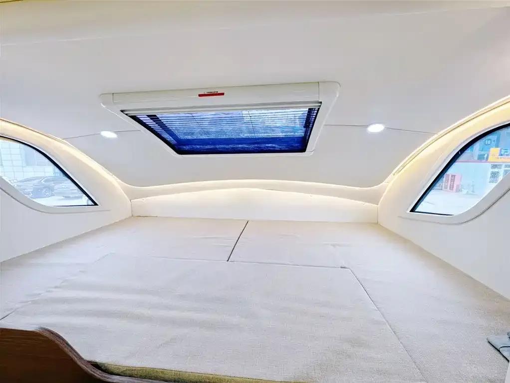 Iveco Daily C-type motorhome, 2025 model, 3.0T automatic. — миниатюра 16