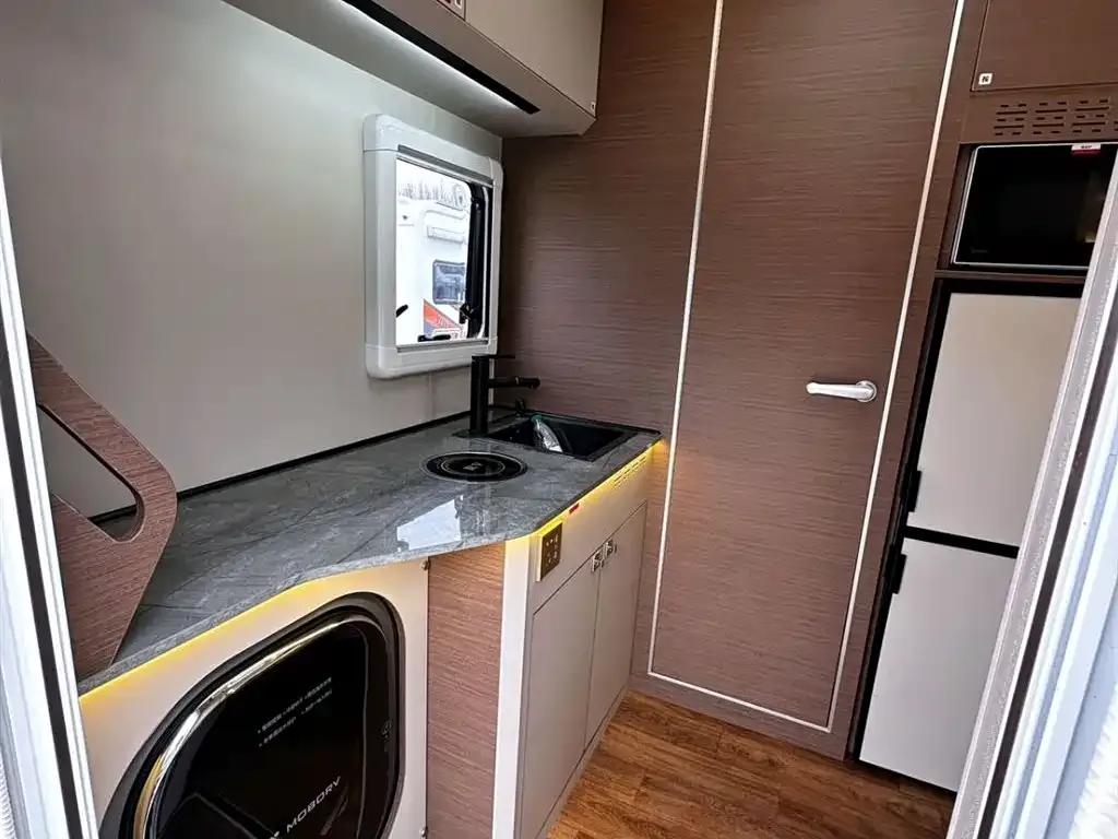 Iveco Daily C-type motorhome, 2025 model, 3.0T automatic. — миниатюра 7