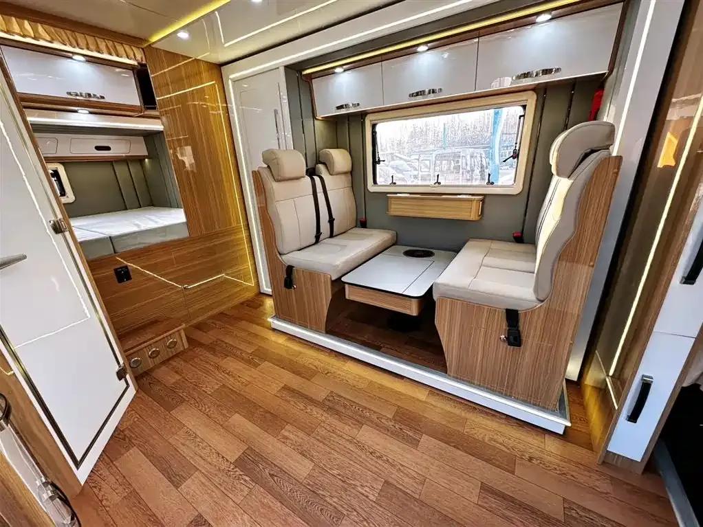 Iveco Daily Double-Extension Motorhome 2026 Model 3.0T Automatic — миниатюра 14