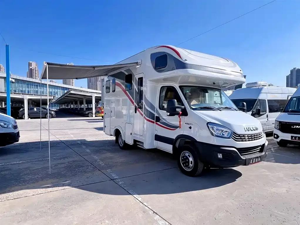Iveco Daily Motorhome 2025 Model 3.0T Automatic — миниатюра 2