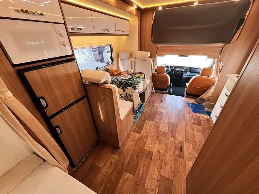 Iveco Daily Motorhome 2025 Model 3.0T Automatic — миниатюра 8
