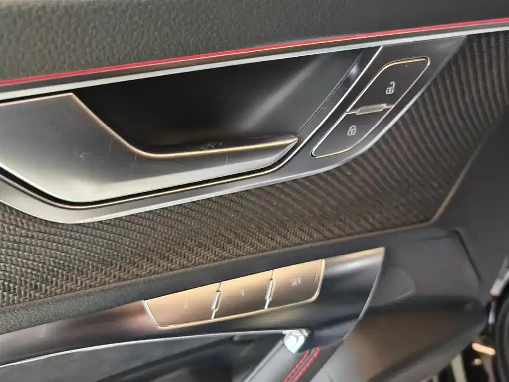 2024 Audi RS 6 RS 6 4.0T Avant Performance — миниатюра 25
