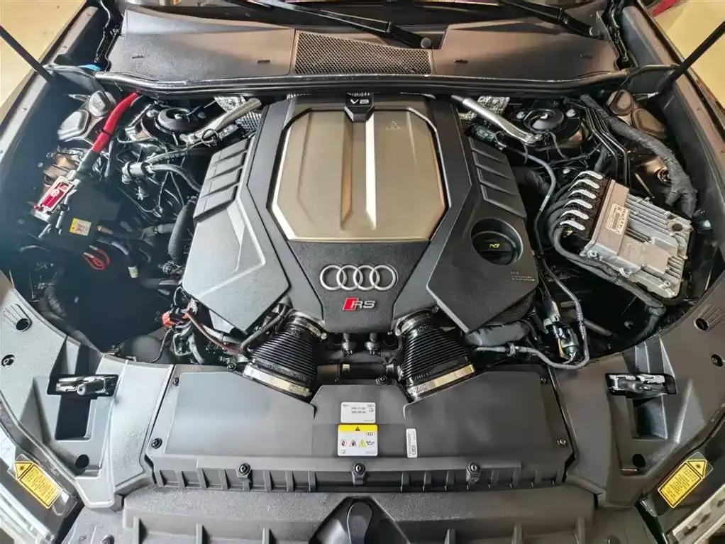 2024 Audi RS 6 RS 6 4.0T Avant Performance — миниатюра 4