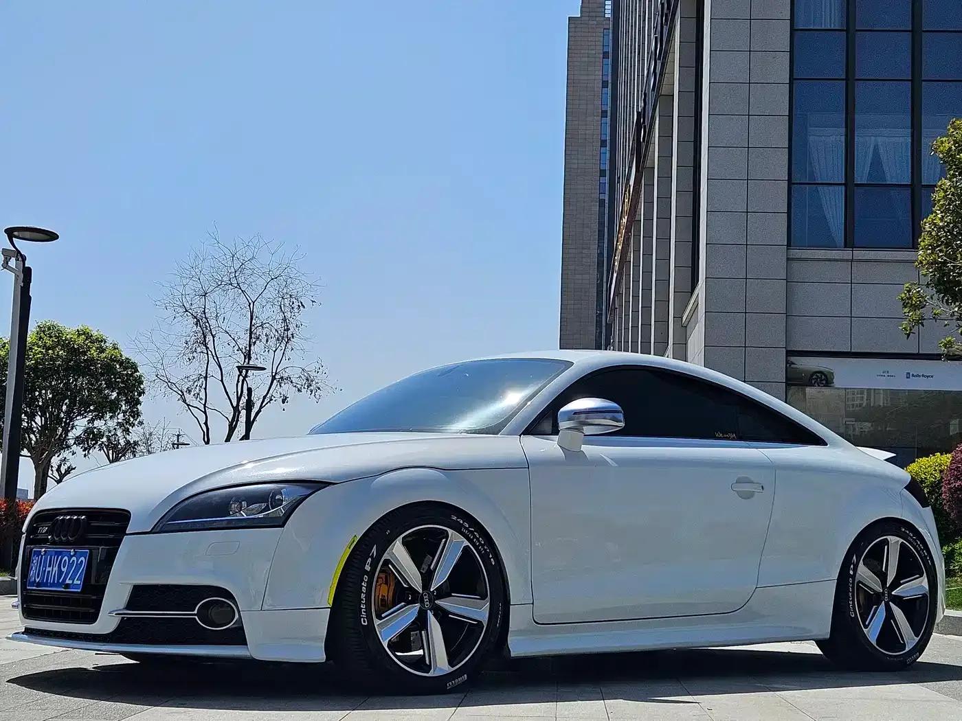2013 Audi TTS Coupe 2.0TFSI quattro — миниатюра 1