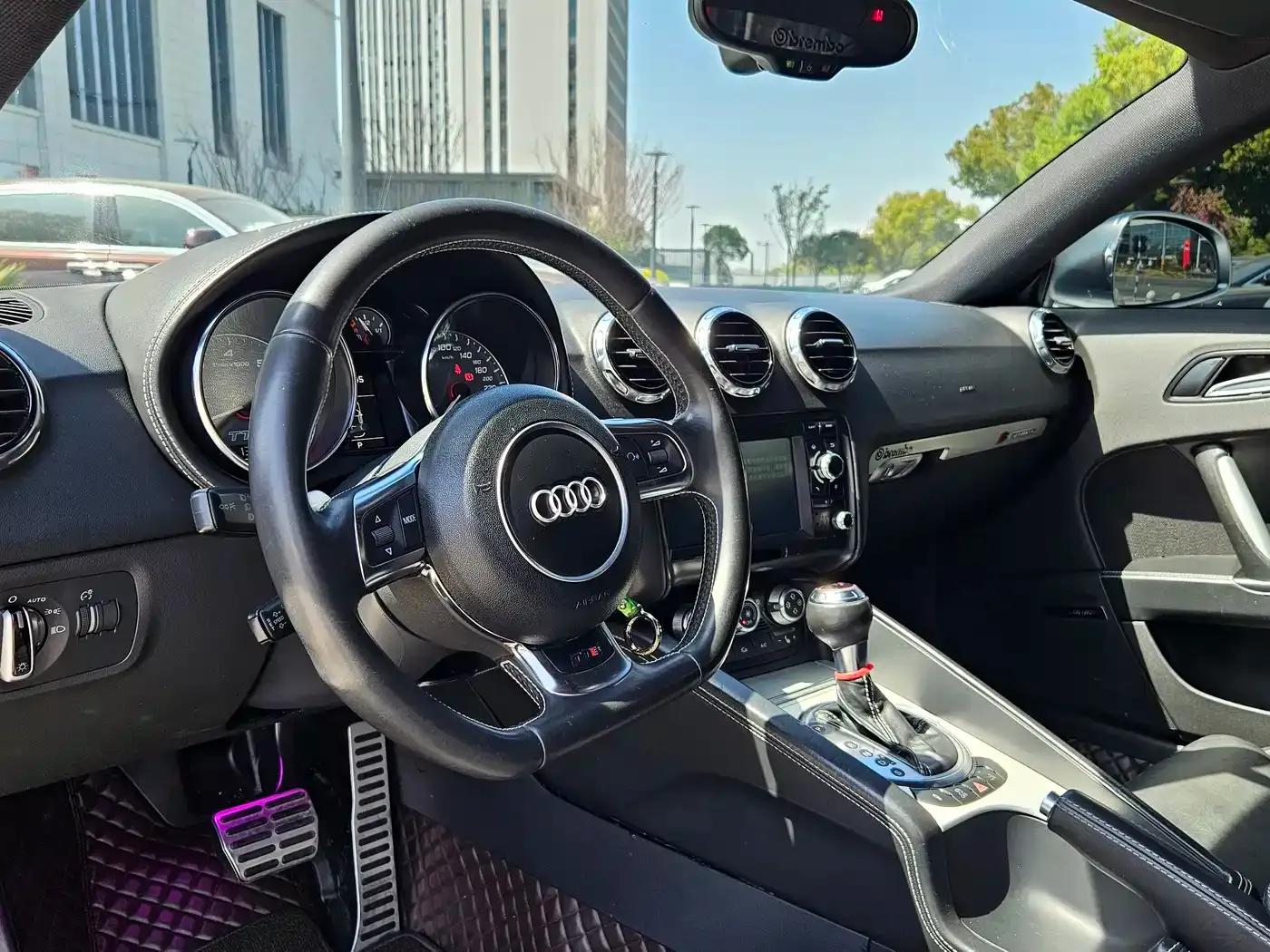 2013 Audi TTS Coupe 2.0TFSI quattro — миниатюра 15