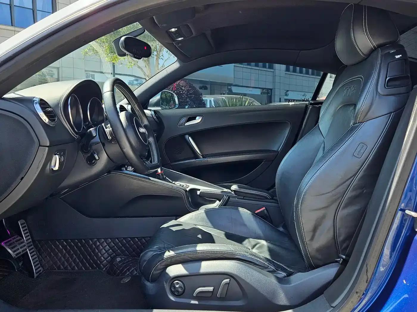2013 Audi TTS Coupe 2.0TFSI quattro — миниатюра 9