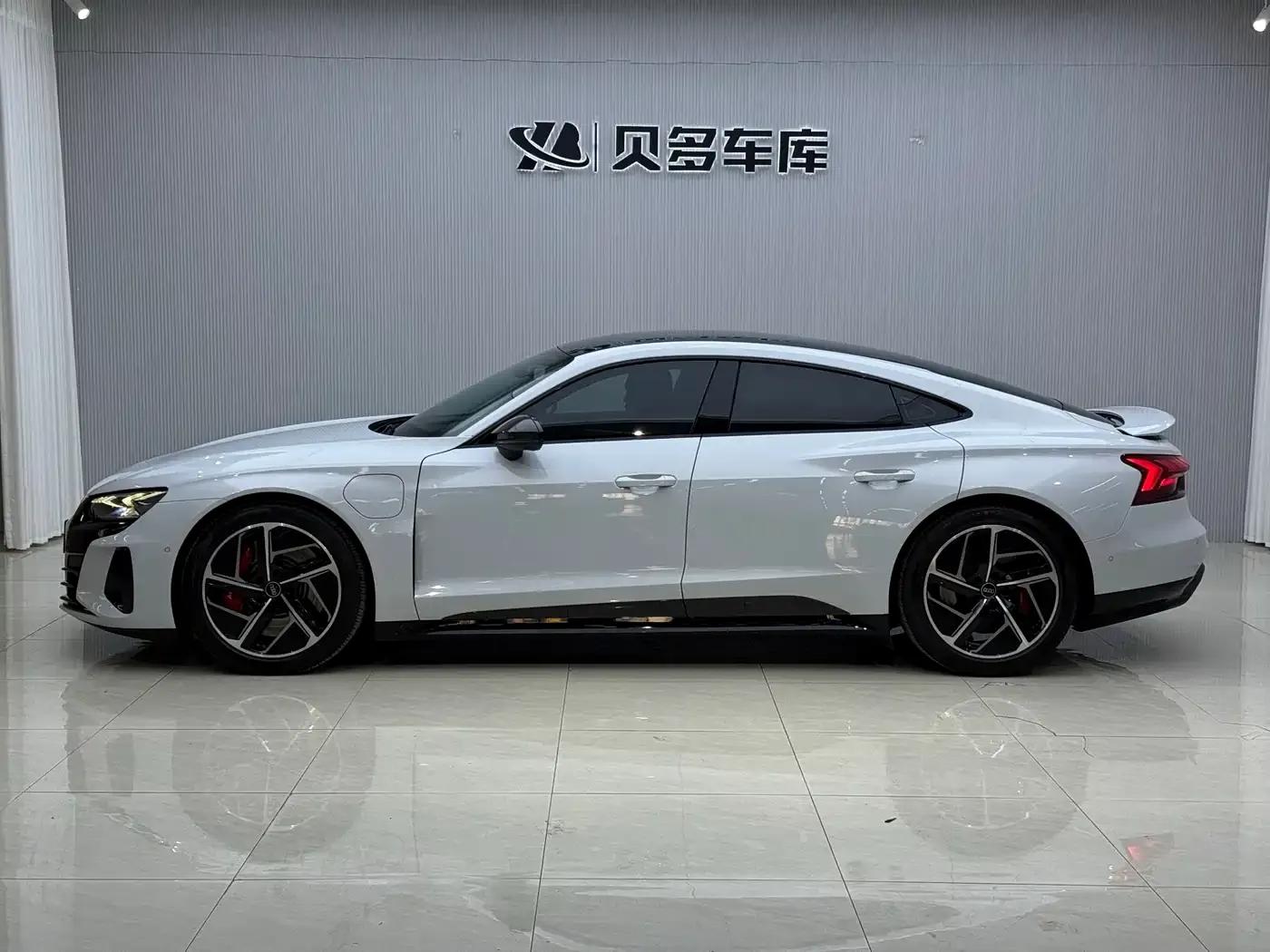 Audi RS e-tron GT 2023 Base Model — миниатюра 3