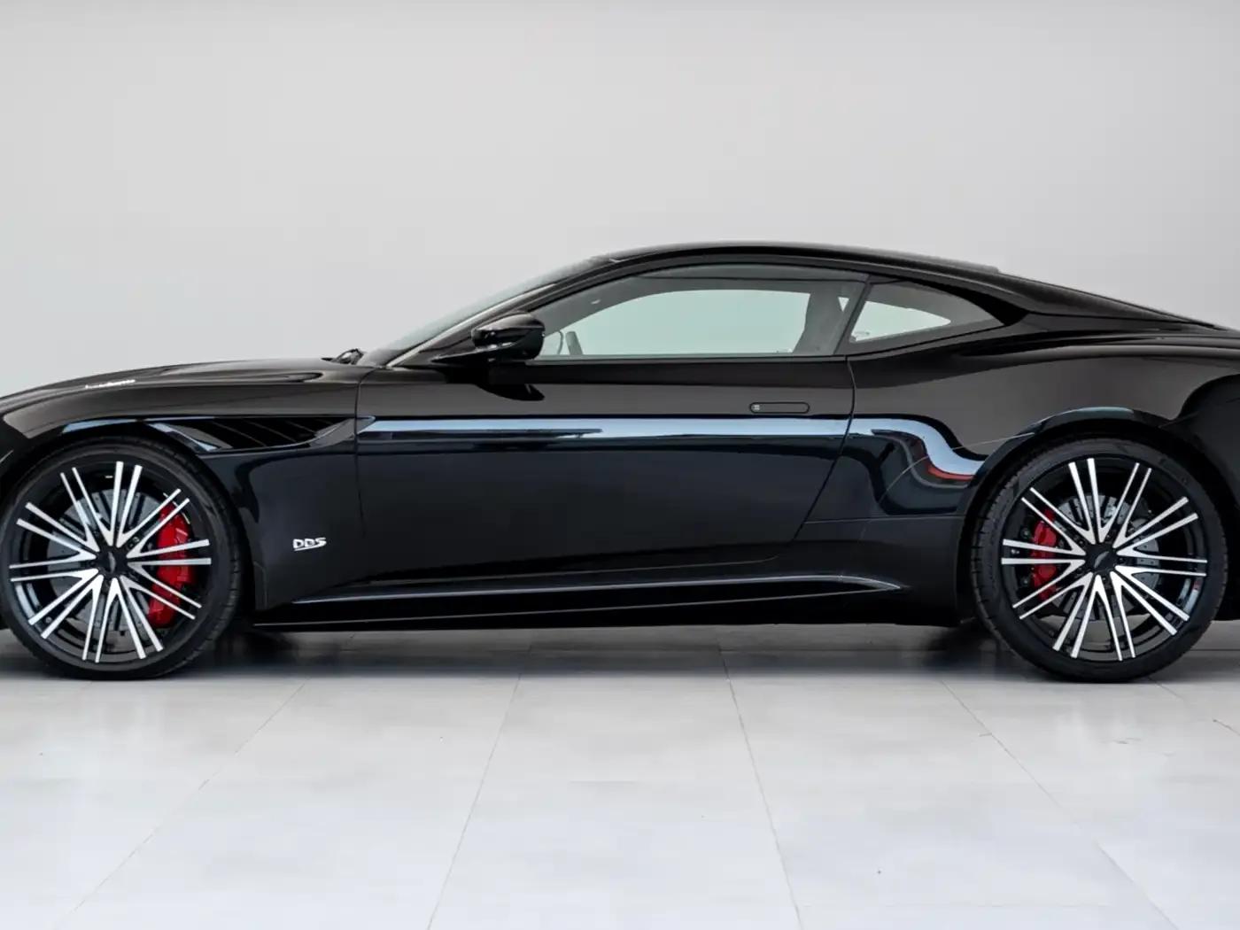 2022 Aston Martin DBS Superleggera V12 Coupe — миниатюра 3