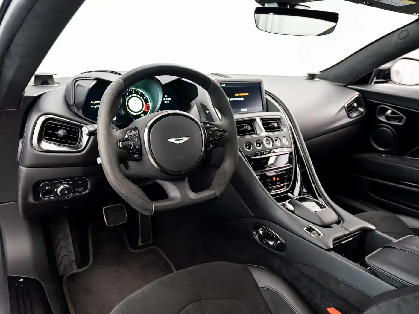 2022 Aston Martin DBS Superleggera V12 Coupe — миниатюра 7
