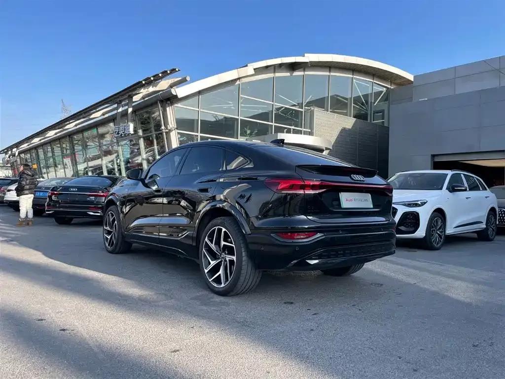 Audi Q6L Sportback e-tron 2026 First Edition — миниатюра 11