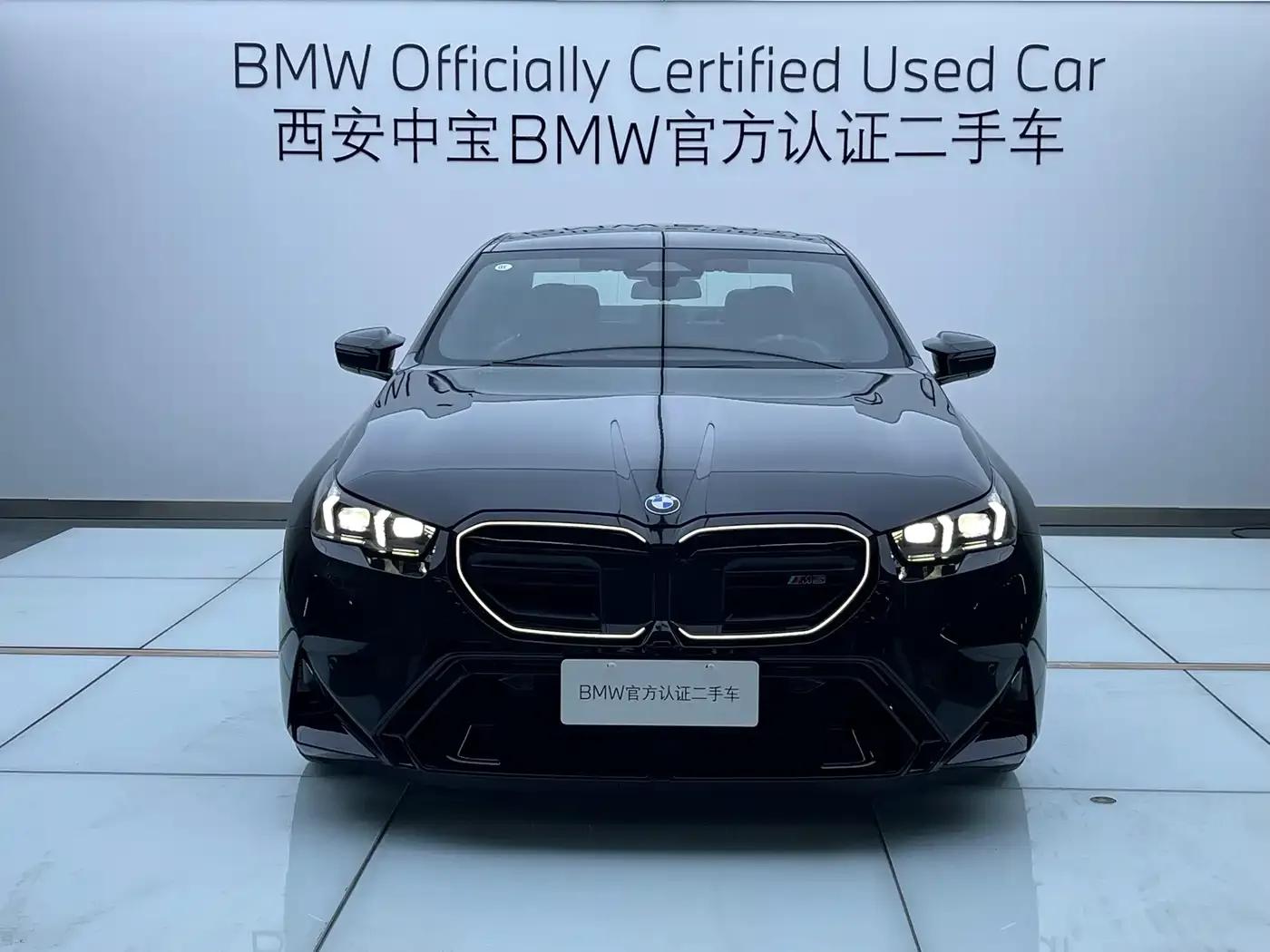 BMW M5 PHEV 2025 M5 — миниатюра 2