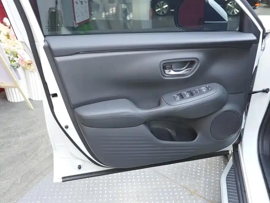 ZR-V 2023 1.5T CVT Tech Edition — миниатюра 10