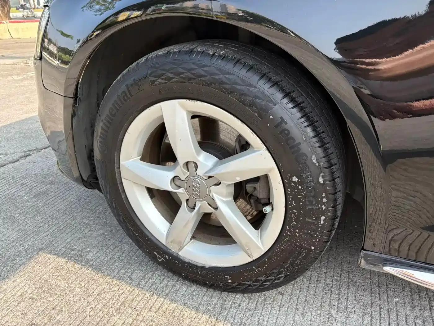 Audi A4L 2013 35 TFSI Automatic Standard Edition — миниатюра 14