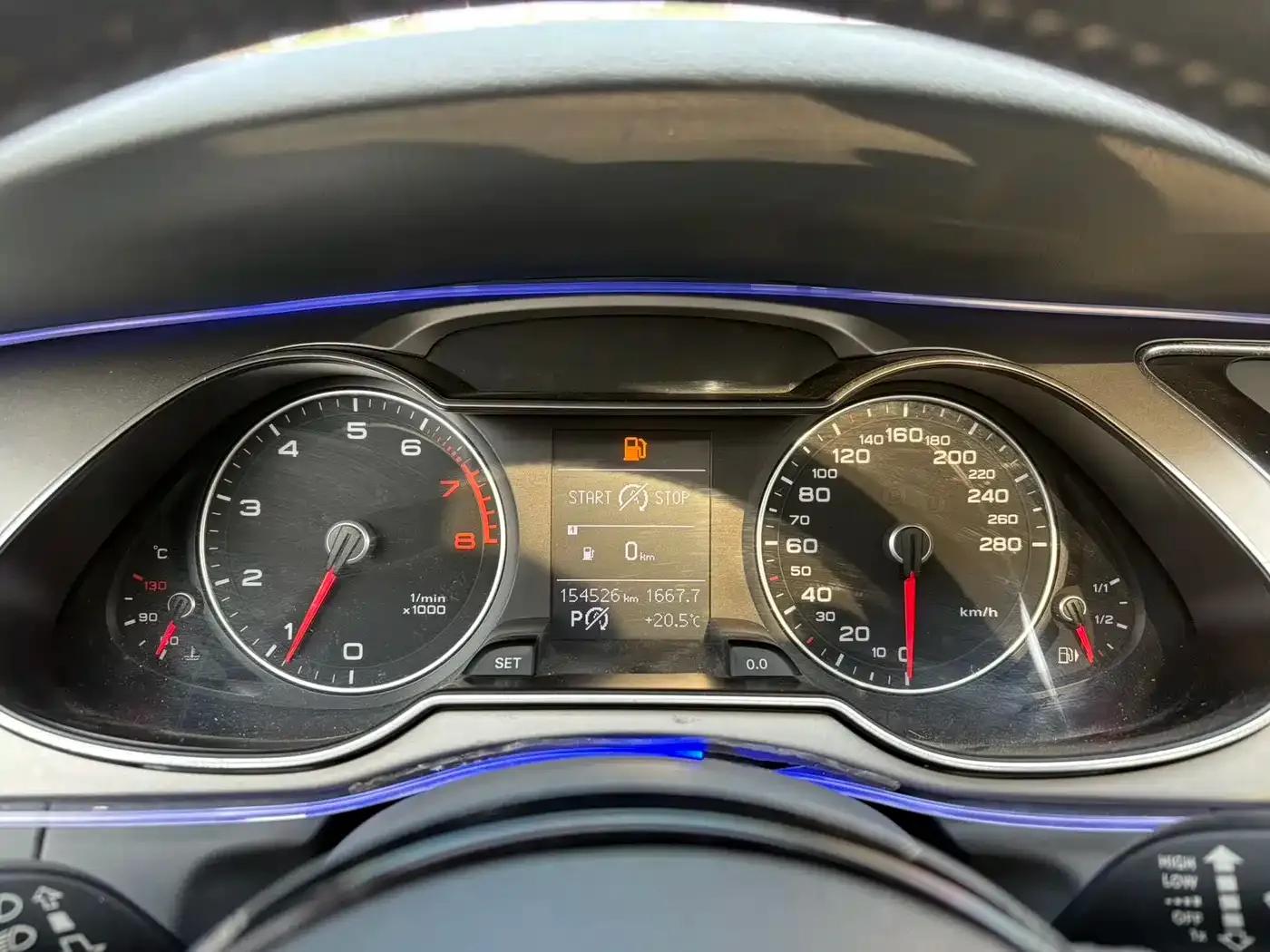 Audi A4L 2013 35 TFSI Automatic Standard Edition — миниатюра 5