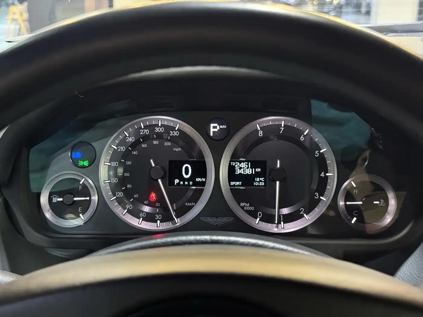 Aston Martin DB9 2013 6.0L Coupe — миниатюра 12