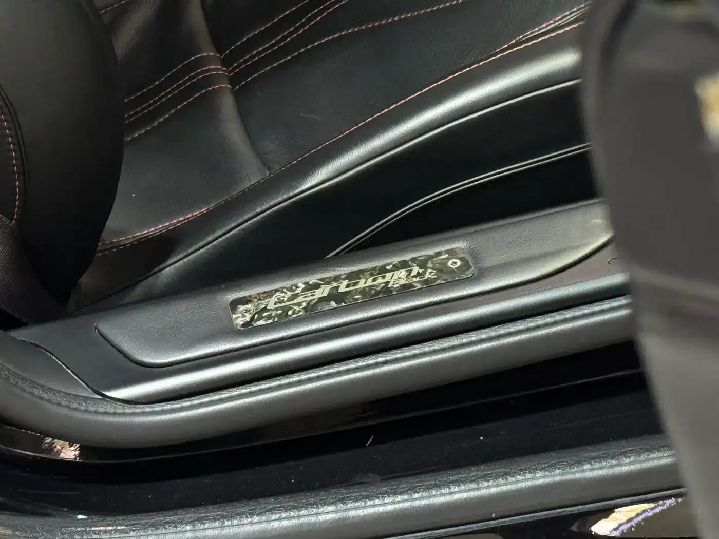 Aston Martin DB9 2013 6.0L Coupe — миниатюра 22