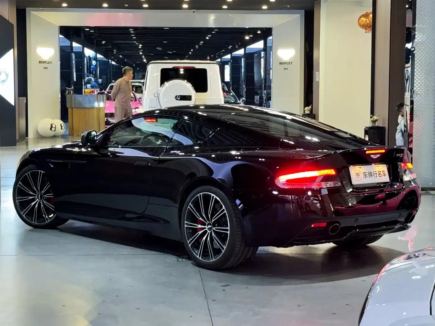 Aston Martin DB9 2013 6.0L Coupe — миниатюра 4
