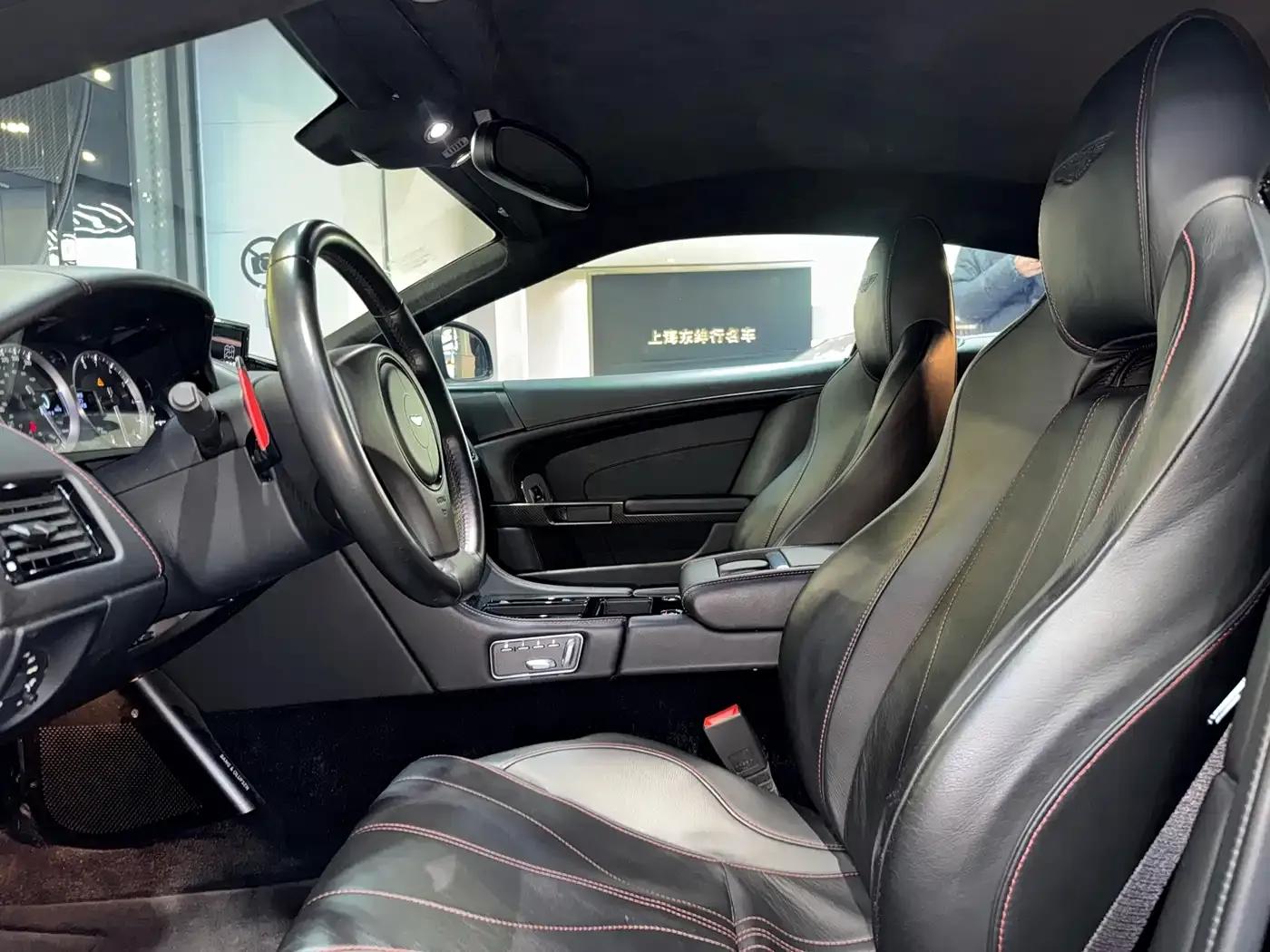 Aston Martin DB9 2013 6.0L Coupe — миниатюра 8