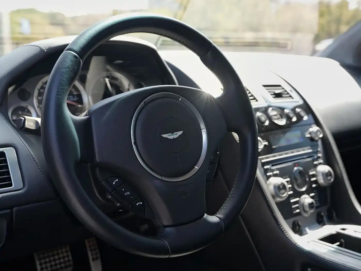 Aston Martin DB9 2007 6.0L Touchtronic Coupe — миниатюра 15