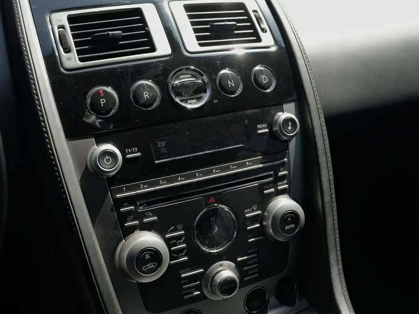 Aston Martin DB9 2007 6.0L Touchtronic Coupe — миниатюра 19