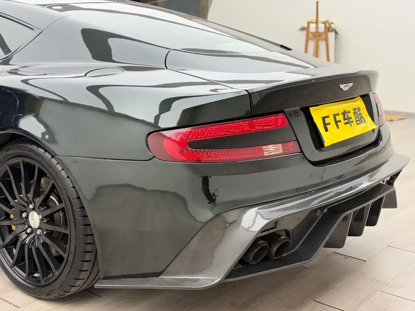 Aston Martin DB9 2011 6.0L Touchtronic Coupe — миниатюра 13