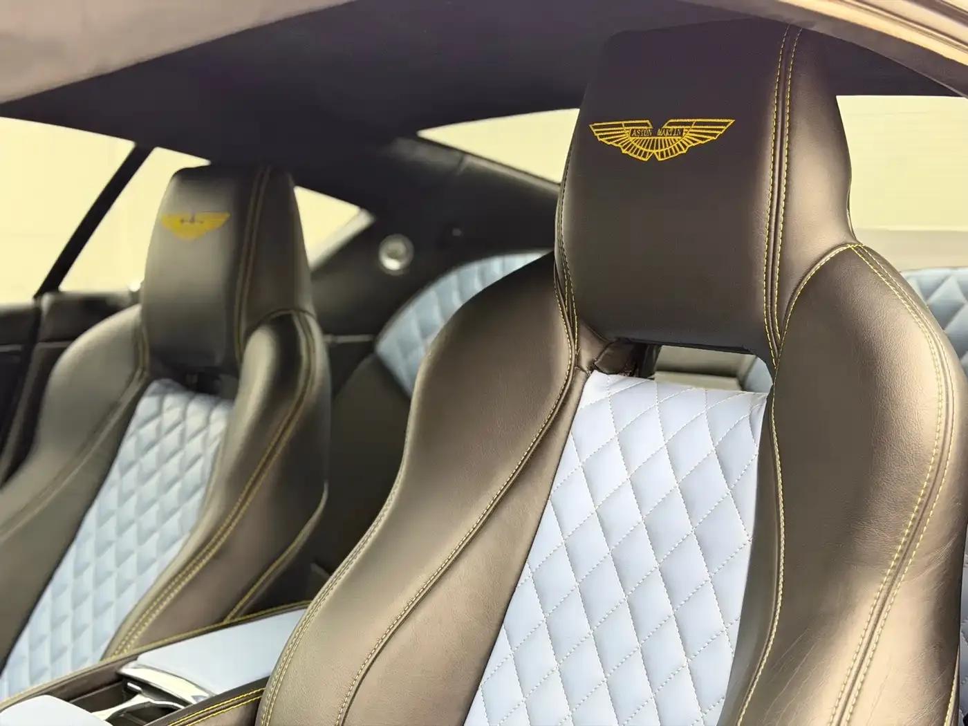 Aston Martin DB9 2011 6.0L Touchtronic Coupe — миниатюра 18