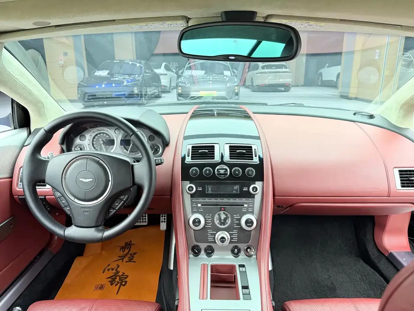 Aston Martin DB9 2011 6.0L Touchtronic Coupe — миниатюра 19