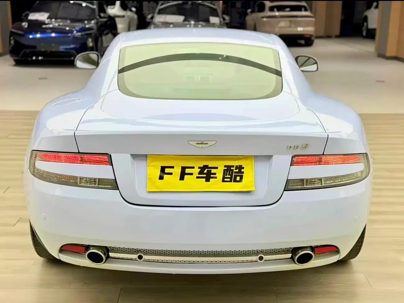 Aston Martin DB9 2011 6.0L Touchtronic Coupe — миниатюра 6